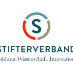 Logo des Stifterverbands mit einem S in einem Kreis und dem Text: Bildung. Wissenschaft. Innovation.