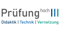 Textlogo: Prüfung hoch III mit den Schlagwörtern Didaktik, Technik, Vernetzung in unterschiedlichen Farben.