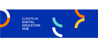 Blauer Banner mit dem Text European Digital Education Hub und bunten Halbkreisen rechts.