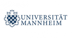 Logo der Universität Mannheim: ein Schachbrettmuster in einem Wappen links neben dem Schriftzug Universität Mannheim.